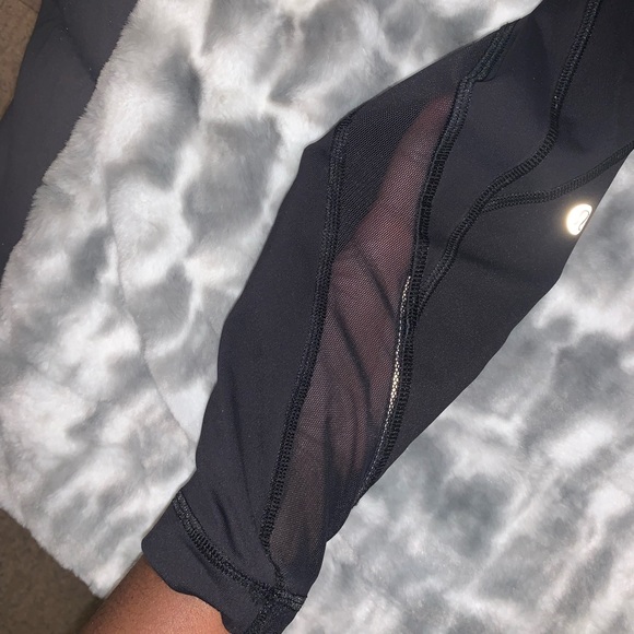 Lululemon Inspire II Leggings - Picture 4 of 7